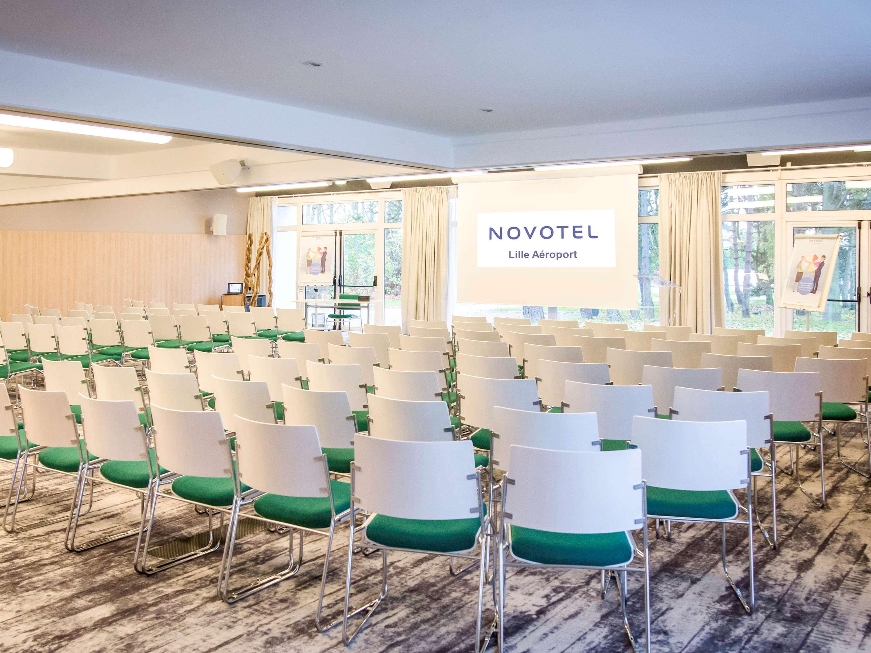 Novotel Lille Aeroport Εξωτερικό φωτογραφία