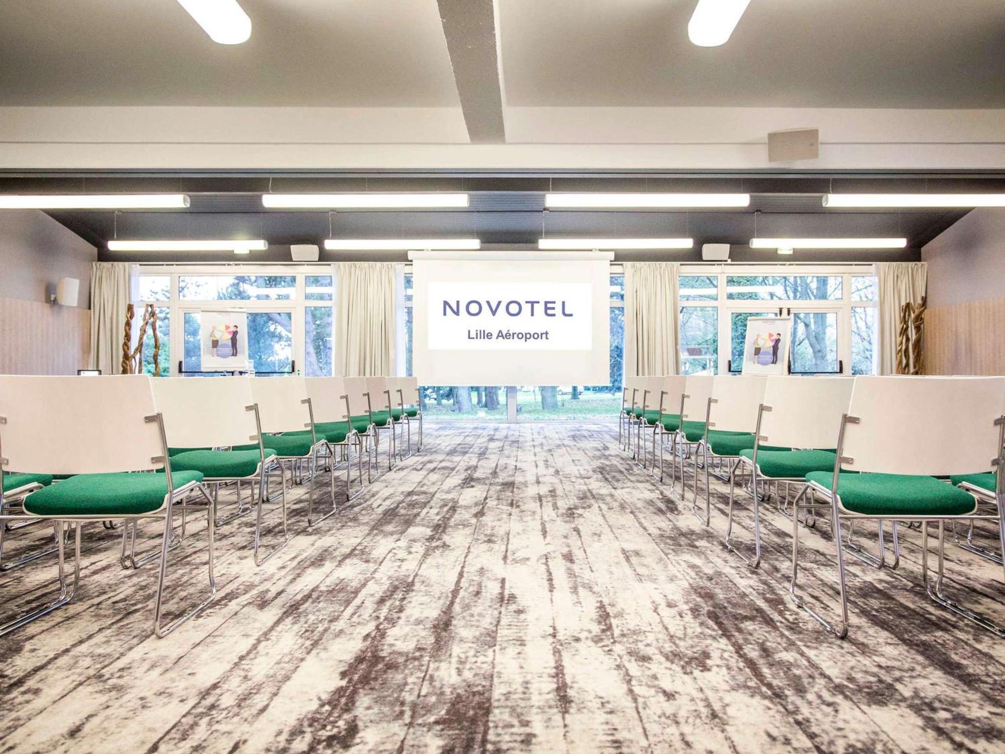 Novotel Lille Aeroport Εξωτερικό φωτογραφία